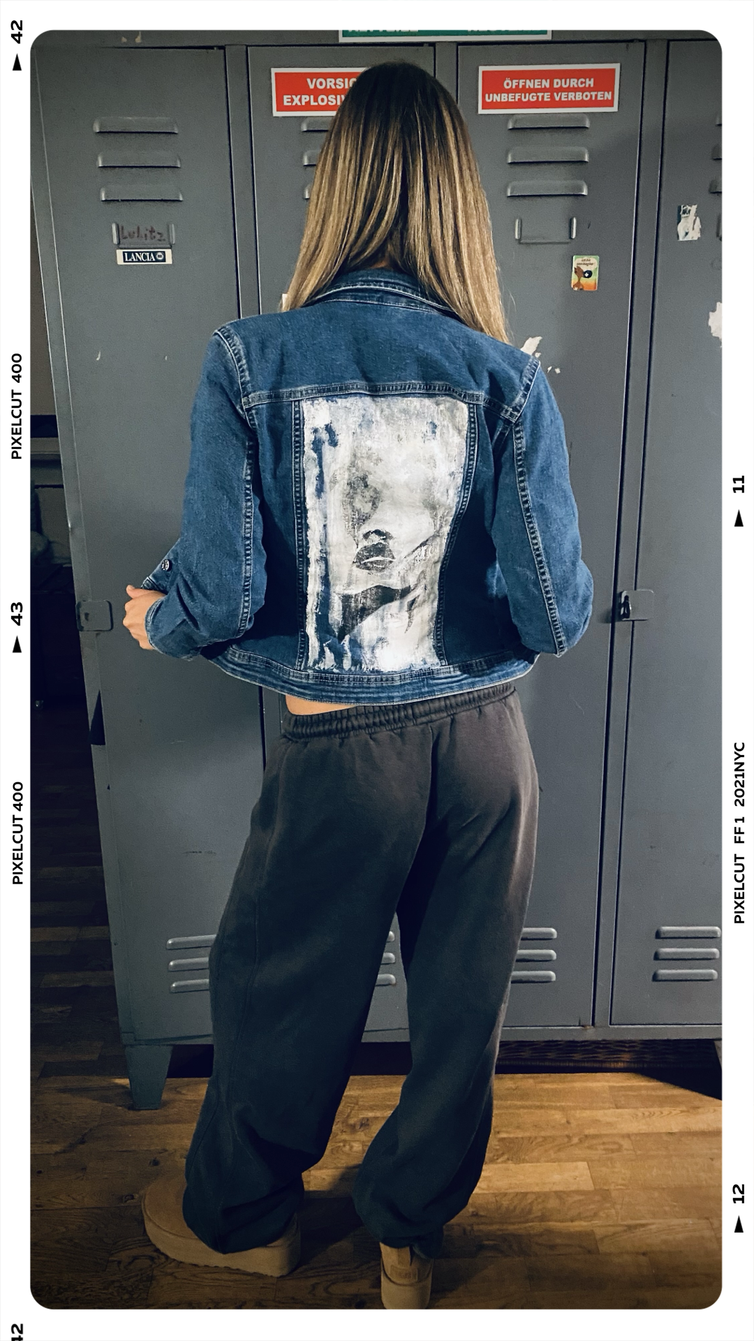 Jeansjacke "007" – Unikat 003 von Anna Zora